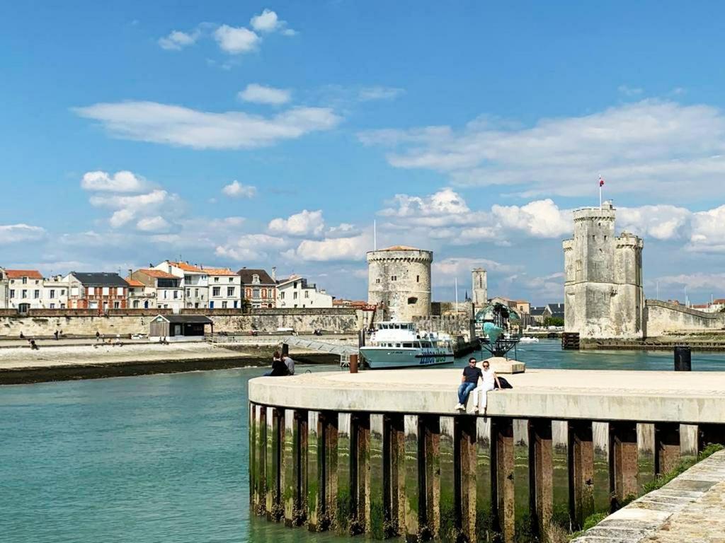 Grand studio avec terrasse à 100m du Vieux Port La Rochelle  Esterno foto